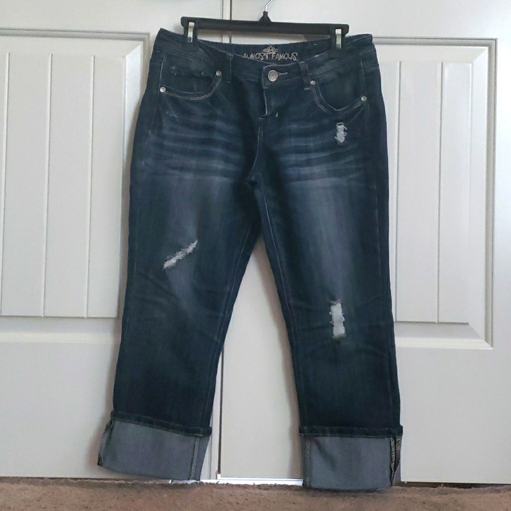 Almost Famous Capri, size 9, like new